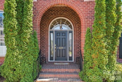 Timeless elegance and quality craftsmanship define this - photo 3