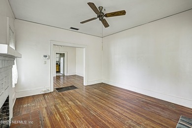 **INVESTOR SPECIAL**UPDATED***GREAT LOCATION** Welcome home to - photo 12