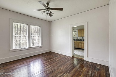 **INVESTOR SPECIAL**UPDATED***GREAT LOCATION** Welcome home to - photo 15