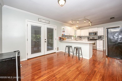 Adorable and well maintained home in the desirable golf - photo 16