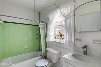 **INVESTOR SPECIAL**UPDATED***GREAT LOCATION** Welcome home to - photo 26