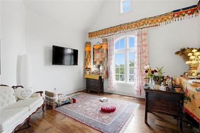 Perfectly positioned within the prestigious gated golf community - photo 31