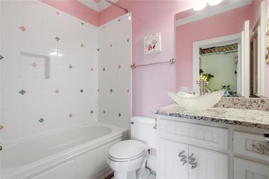 Perfectly positioned within the prestigious gated golf community - photo 32
