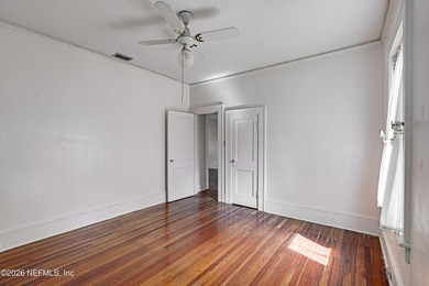 **INVESTOR SPECIAL**UPDATED***GREAT LOCATION** Welcome home to - photo 32