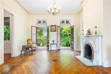 Enter inside one of New York City's most extraordinary - photo 7