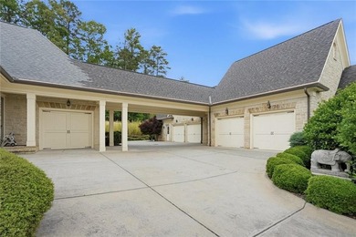 Perfectly positioned within the prestigious gated golf community - photo 50