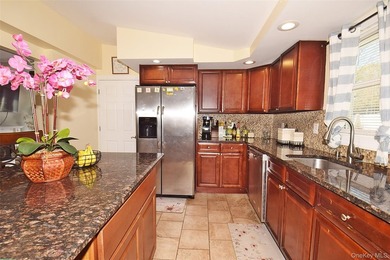 Welcome to 130 Winganhauppauge Road in Islip - a beautifully - photo 8