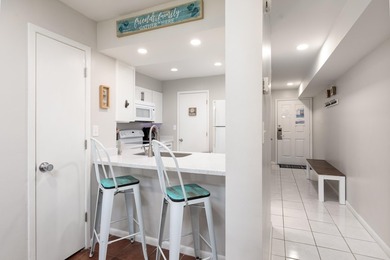 Prime short-term rental at Edgewater Beach Resort Golf Villas - photo 7