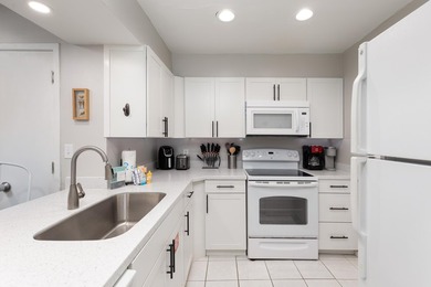 Prime short-term rental at Edgewater Beach Resort Golf Villas - photo 9