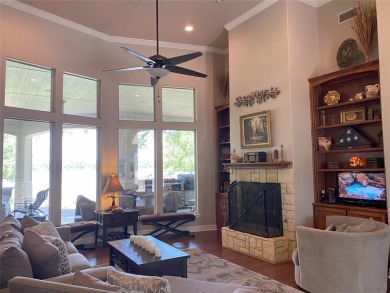 LUXURY WATERFRONT HOME ON LAKE LIMESTONE - This CUSTOM home has - photo 19