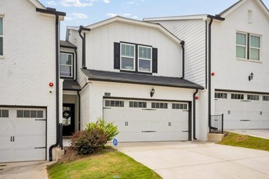 Welcome home to this like-new fee simple townhome, built in 2024 - photo 1