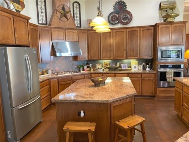 LUXURY WATERFRONT HOME ON LAKE LIMESTONE - This CUSTOM home has - photo 22