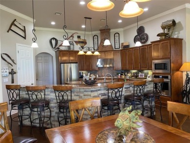 LUXURY WATERFRONT HOME ON LAKE LIMESTONE - This CUSTOM home has - photo 24