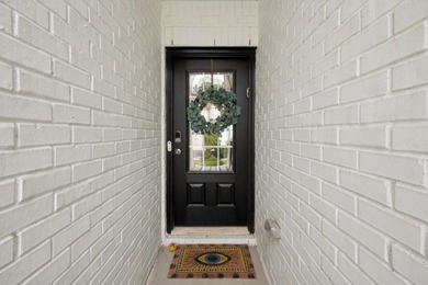 Welcome home to this like-new fee simple townhome, built in 2024 - photo 6