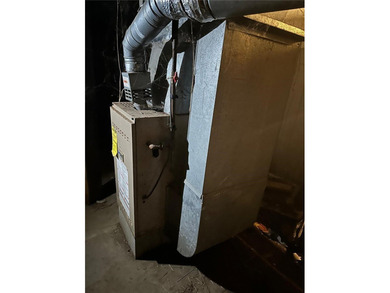 Handyman special perfect for an investor adding to their - photo 7