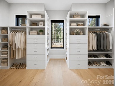 An award-winning contemporary residence set on approximately one - photo 12
