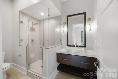 An award-winning contemporary residence set on approximately one - photo 15