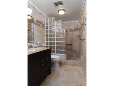 Koa Kai 16 is a delightful one-bedroom, one-bath condo with a - photo 15