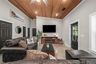Newer construction 2-Bedroom, 2-Bath lake retreat located on - photo 20
