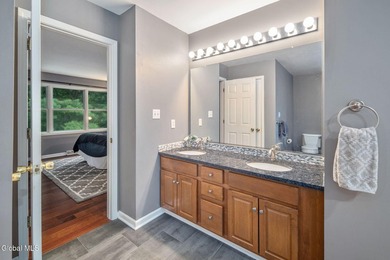 Whether you're searching for a year-round residence, a vacation - photo 21