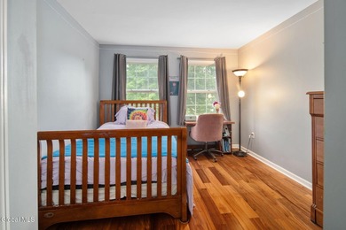 Whether you're searching for a year-round residence, a vacation - photo 31