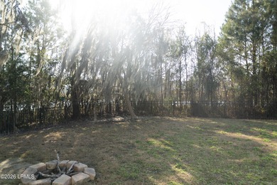 Bright, spacious, and move-in ready, this 4-bedroom, 3-bath home - photo 2
