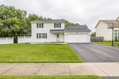 Welcome to this beautifully updated 3-bed, 1.5-bath home - photo 2