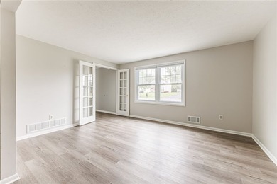Welcome to this beautifully updated 3-bed, 1.5-bath home - photo 10