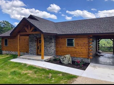 Current River Home For Sale in Van Buren Missouri