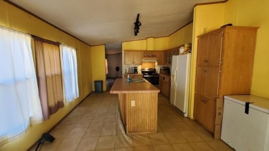 3 BED, 2 BATH DOUBLEWIDE MANUFACTURED HOME, BUILT IN 2002, ON 1