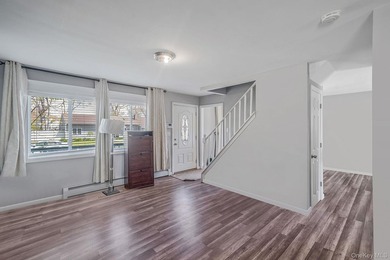 Welcome Home to this Beautiful Colonial in the heart of Mastic - photo 5