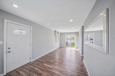 Welcome Home to this Beautiful Colonial in the heart of Mastic - photo 6