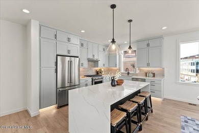 Experience exceptional living in the Atlas Waterfront Carlin - photo 15