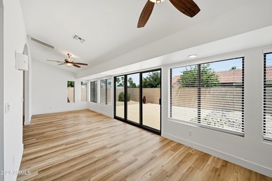 Open, bright, and spacious detached home with fenced backyard - photo 23