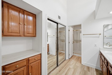 Open, bright, and spacious detached home with fenced backyard - photo 29