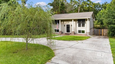 Welcome to this charming home located in the heart of Fairhope! - photo 32
