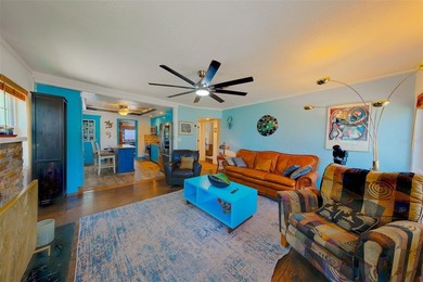 Welcome to this beautifully updated 3-bedroom, 2-bath home - photo 8