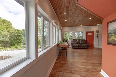 Stunning 4-Bedroom Home with River Frontage & Exceptional - photo 22