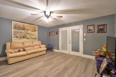 Welcome home to this beautifully updated 4-bedroom, 3-bath - photo 23