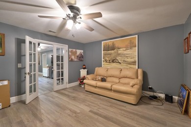 Welcome home to this beautifully updated 4-bedroom, 3-bath - photo 24