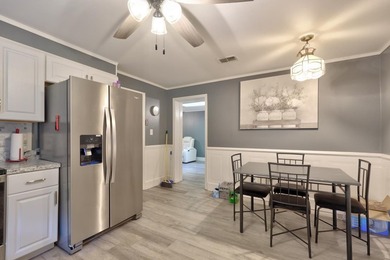 Welcome home to this beautifully updated 4-bedroom, 3-bath - photo 32