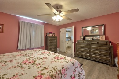 Welcome home to this beautifully updated 4-bedroom, 3-bath - photo 38