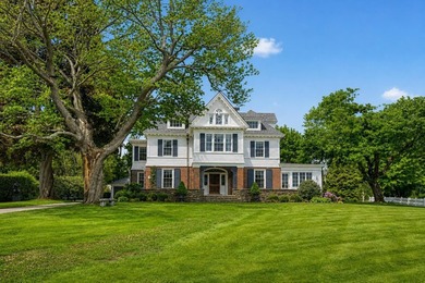 Welcome to Sans Souci, a distinguished circa 1895 Queen Anne - photo 1