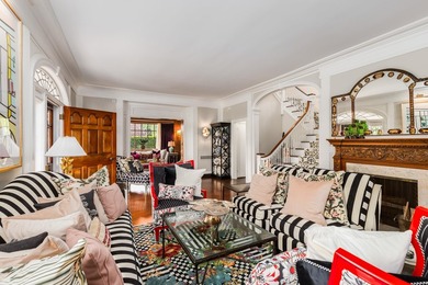 Welcome to Sans Souci, a distinguished circa 1895 Queen Anne - photo 7