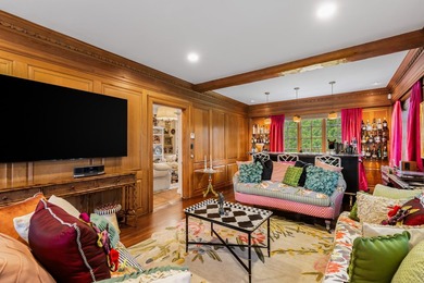 Welcome to Sans Souci, a distinguished circa 1895 Queen Anne - photo 9