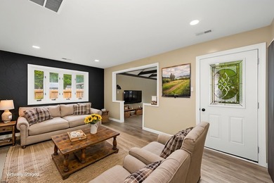 Welcome to this beautifully updated 3-bedroom, 2-bathroom ranch - photo 13