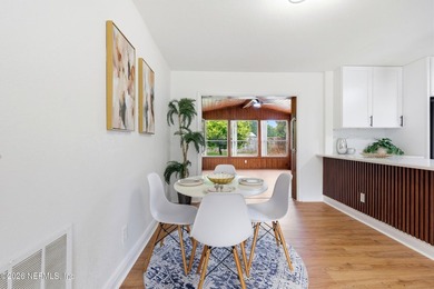 Completely renovated and move-in ready! This beautiful 4-bedroom - photo 15