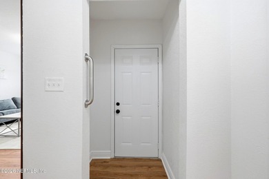 Completely renovated and move-in ready! This beautiful 4-bedroom - photo 18
