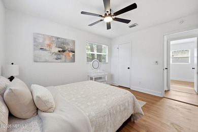 Completely renovated and move-in ready! This beautiful 4-bedroom - photo 24