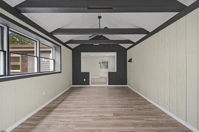 Welcome to this beautifully updated 3-bedroom, 2-bathroom ranch - photo 24